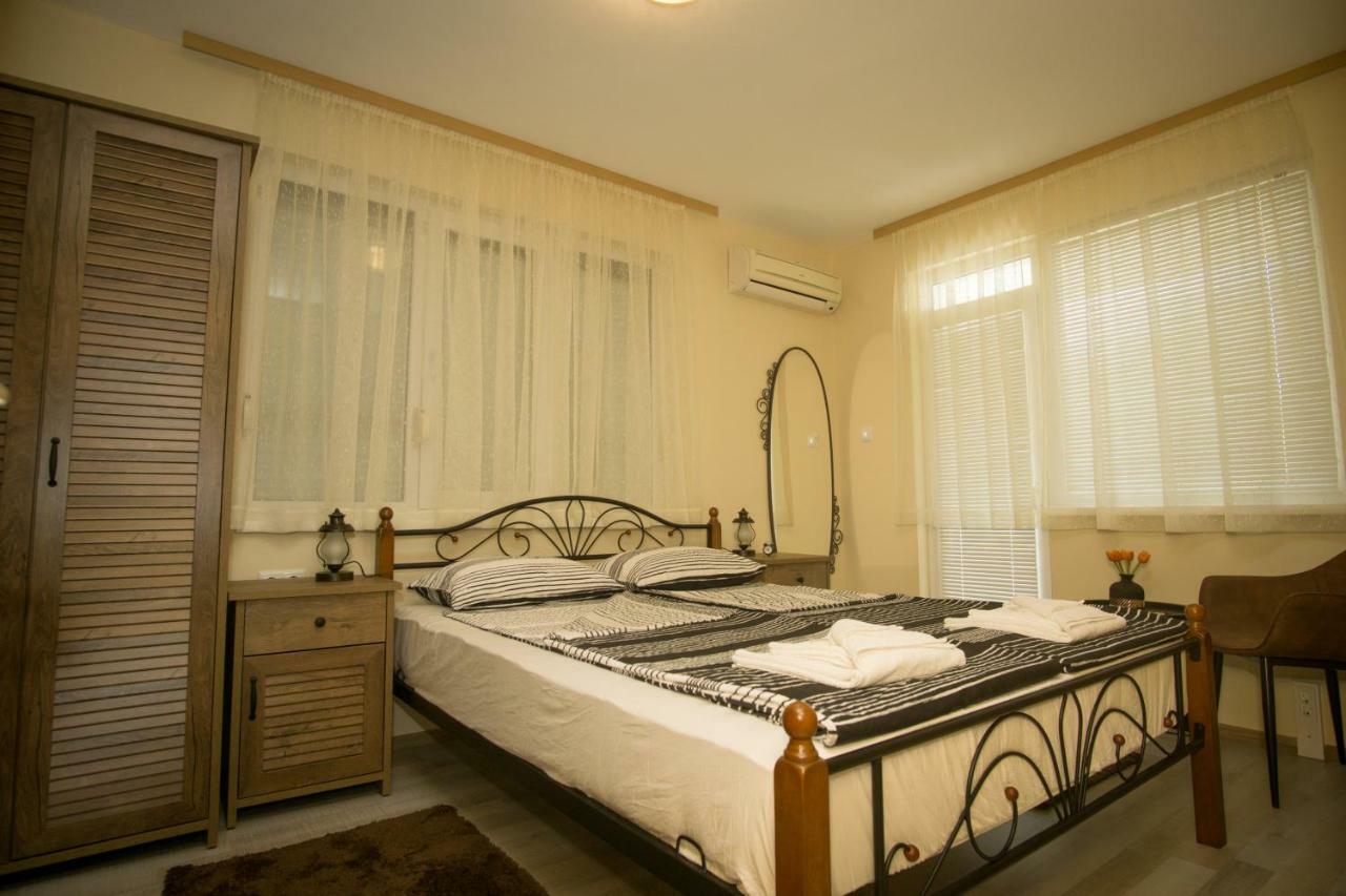 Двойна Стая I - Къща За Гости Зоя Apartment Țarevo Exterior foto